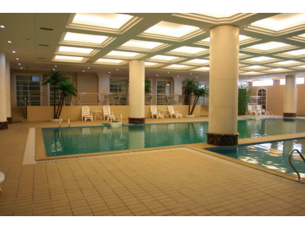 宾馆泳池